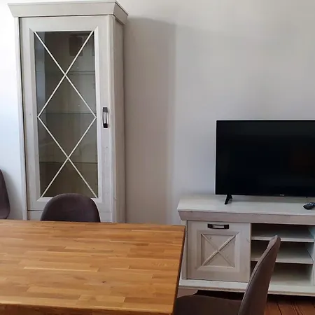 Alt-berliner Schwanenhof Og Links *