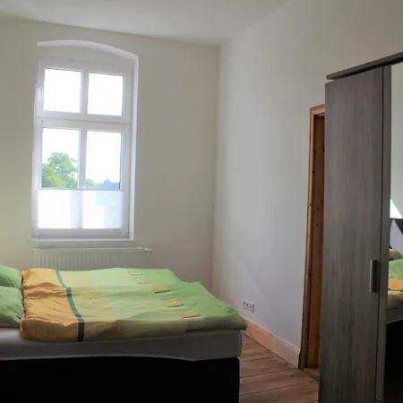 Alt-berliner Schwanenhof Og Links * لوشن