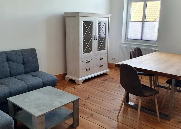 Alt-berliner Schwanenhof Og Links Lägenhet *