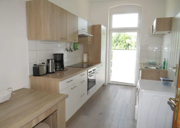 Alt-berliner Schwanenhof Og Links *