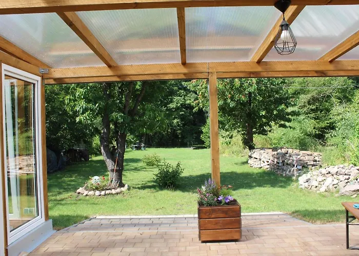 Alt-berliner Schwanenhof Og Links *